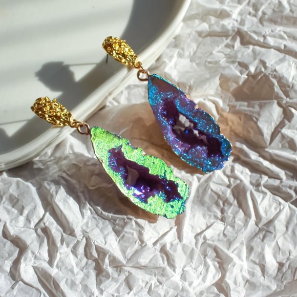 Van Gogh Style Abstract Painting Earrings- 2025 Trend (Simulated Natural Stone) - Picture 9 of 11